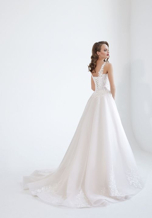 Lorena D4122, Loren Bridal Wear