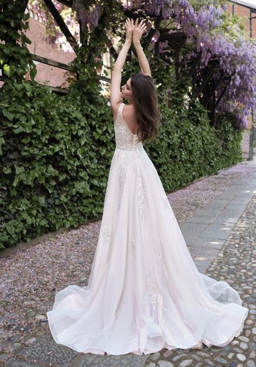 Fiesole D422, Loren Bridal Wear