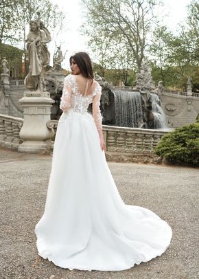 Modena D822, Loren Bridal Wear