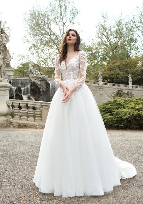 Modena D822, Loren Bridal Wear