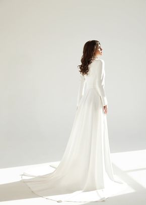 L 7022, Loren Bridal Wear