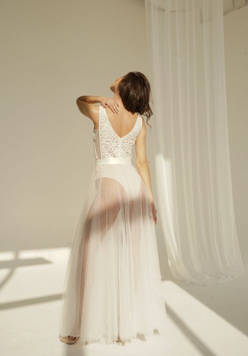 B 1921, Loren Bridal Wear