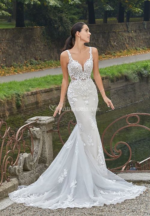 Style 8166, Demetrios