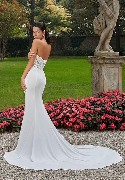 Style 8164, Demetrios