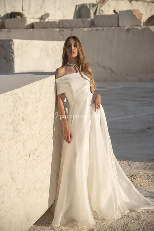 Lucia, Galvan Sposa