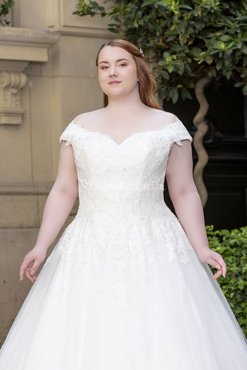 228-02, Curvy By The Sposa Group Italia