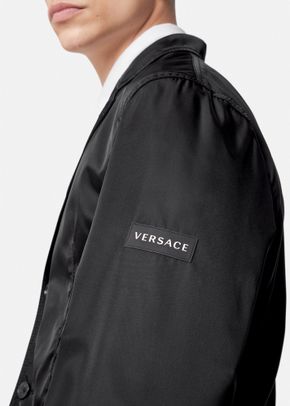 V 17, Versace