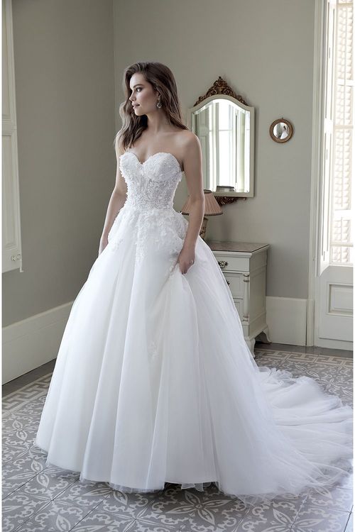 221-06, Miss Kelly By The Sposa Group Italia