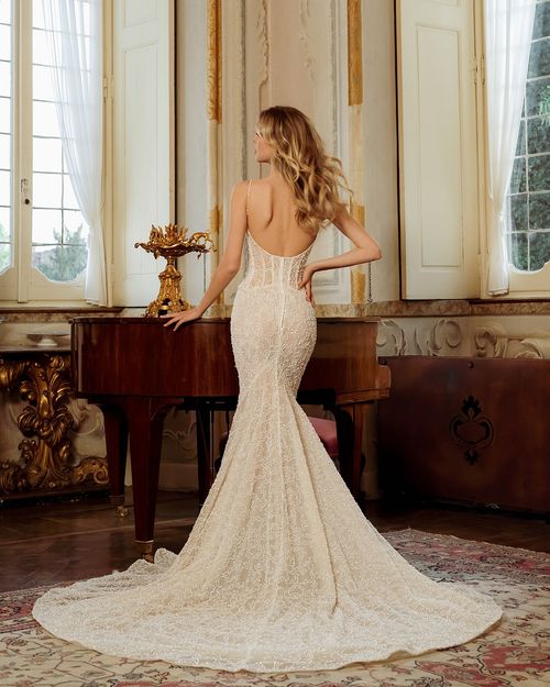 22-15, Berta Bridal