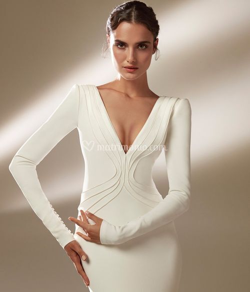 BURTON, Atelier Pronovias