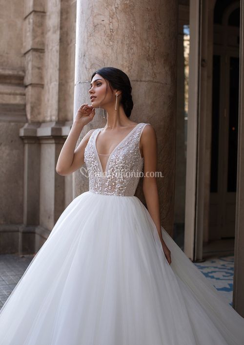 WINTON, Pronovias