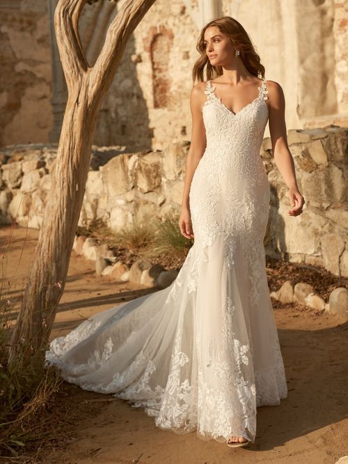 Canberra, Maggie Sottero