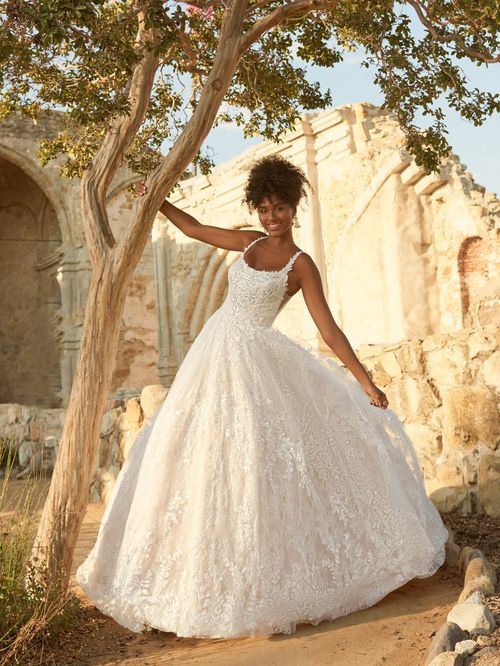 Zyranda, Maggie Sottero