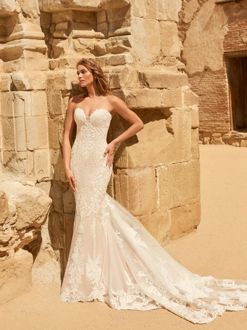 Ralston, Maggie Sottero