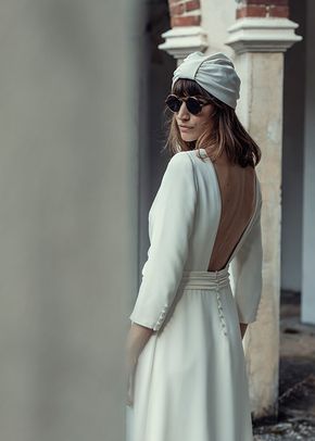 Robe Satie, coiffe Loulou & lunettes Shelter, Laure de Sagazan