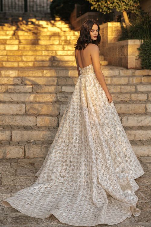 22-101, Berta Bridal