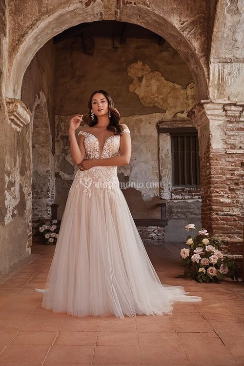 LENA, Casablanca Bridal