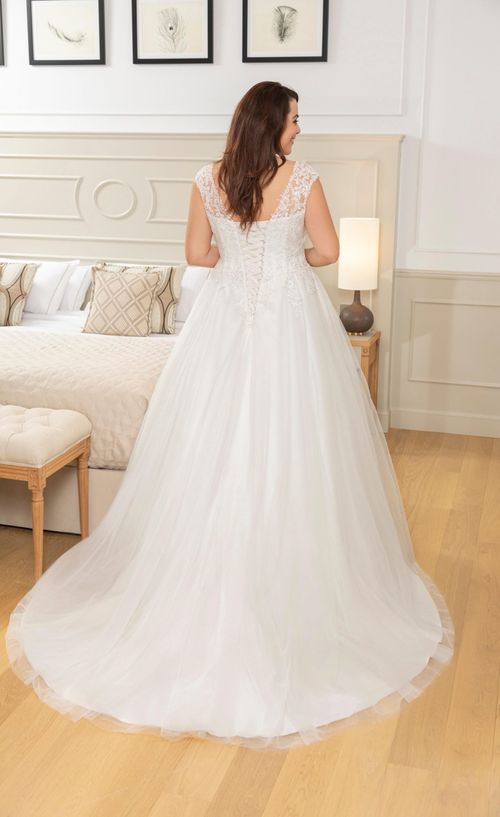 238-02, Curvy By The Sposa Group Italia