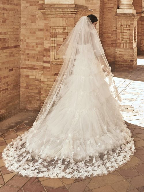 V-INDIA, Pronovias