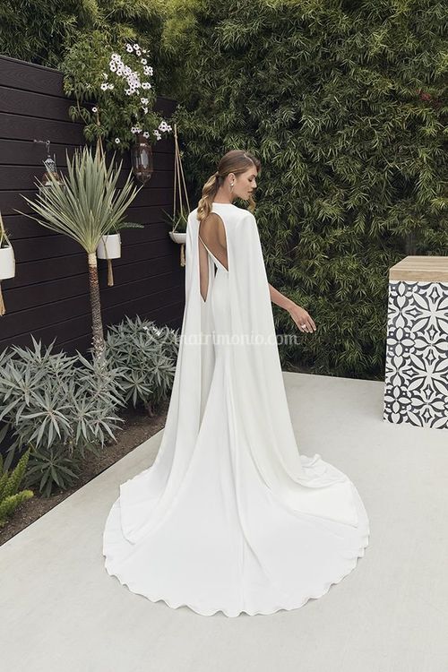 PORTIA, Casablanca Bridal