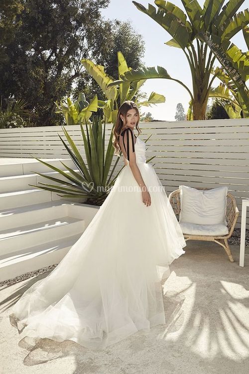 BRADSHAW, Casablanca Bridal