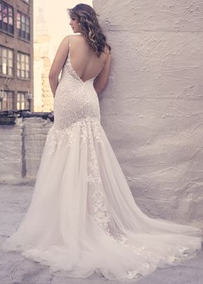 Nikolina, Maggie Sottero