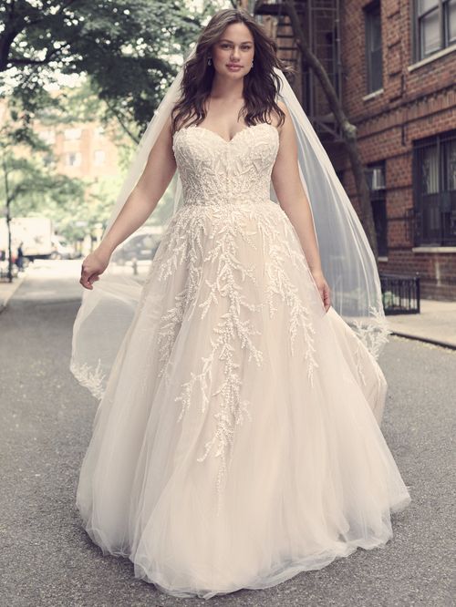 Oriana, Maggie Sottero