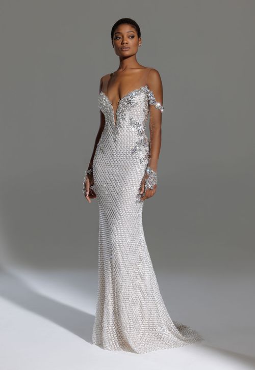 4962T, Pnina Tornai