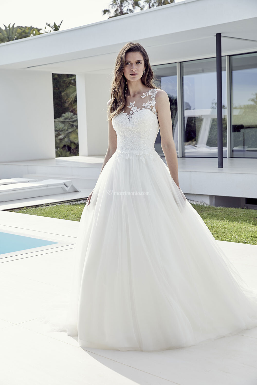 Abiti Da Sposa Di Divina Sposa By Sposa Group Italia 8003