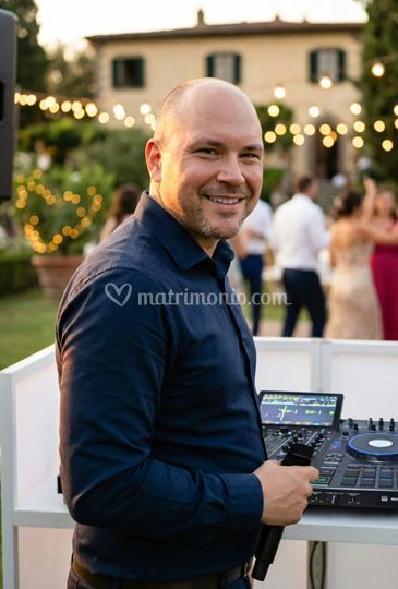 Dj Small White