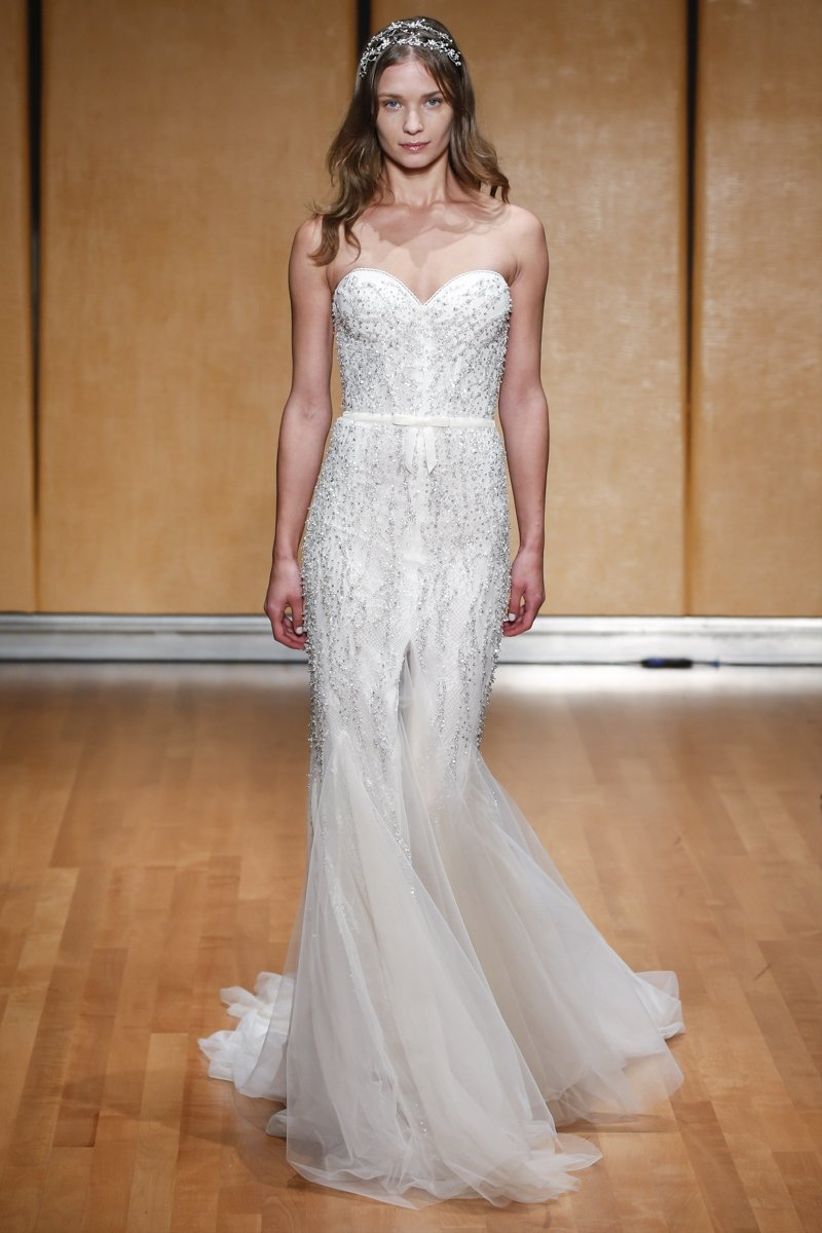 40 abiti da sposa con perline e brillanti