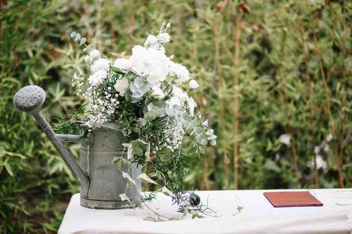 A Nozze Con I Fiori Di Campo Allestimenti Easy Dal Fascino Bucolico