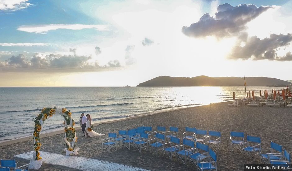 Il matrimonio di Massimiliano e Serena a Carrara, Massa Carrara