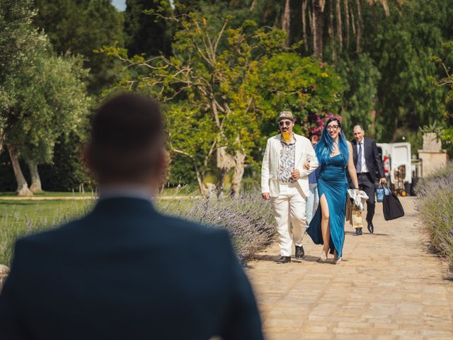 Il matrimonio di Giovanni e Loredana a Mola di Bari, Bari 18