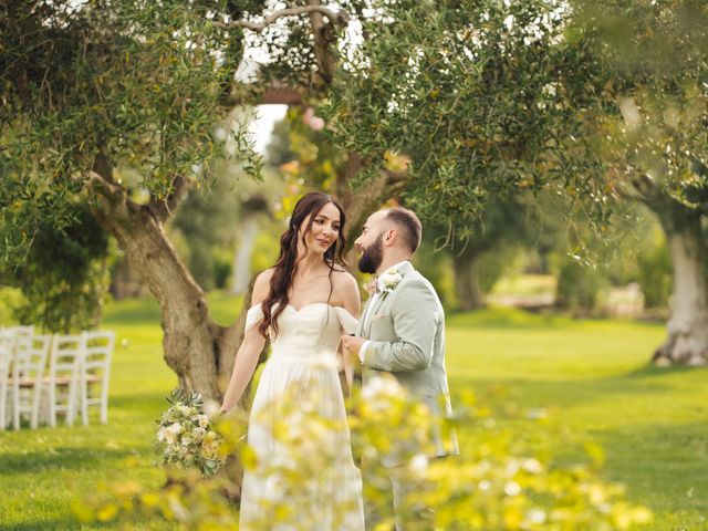 Il matrimonio di Giovanni e Loredana a Mola di Bari, Bari 45
