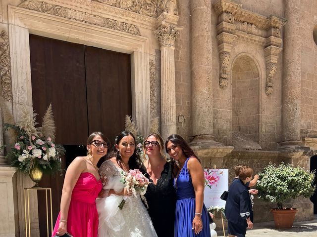 Il matrimonio di Massimiliano  e Laura  a Fasano, Brindisi 22