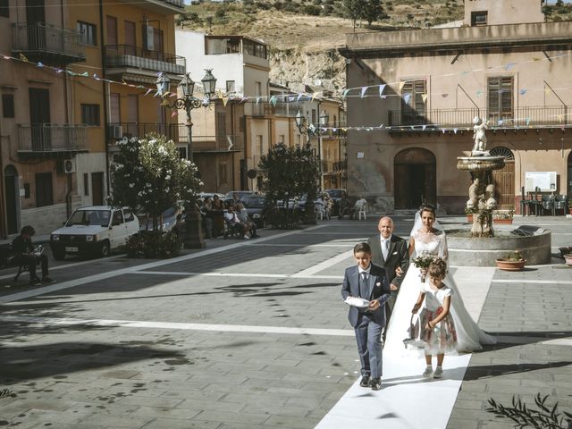 Il matrimonio di Sonia e Salvatore a Vallelunga Pratameno, Caltanissetta 57