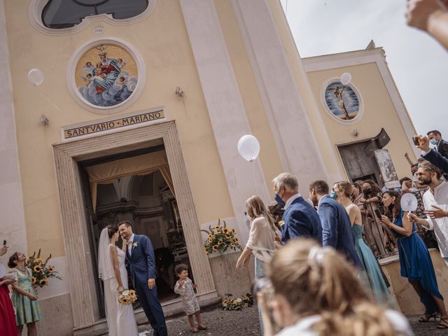 Il matrimonio di Pietro e Barbara a Procida, Napoli 59