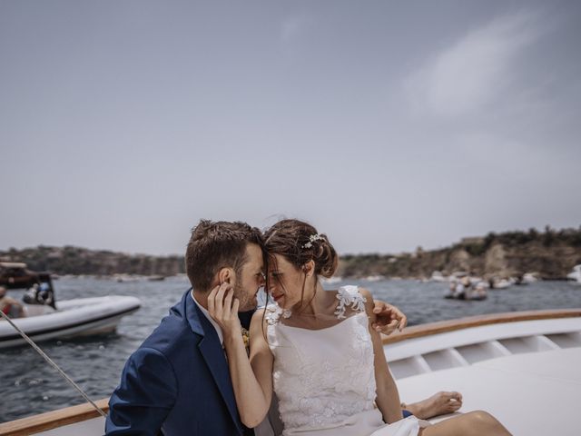 Il matrimonio di Pietro e Barbara a Procida, Napoli 73