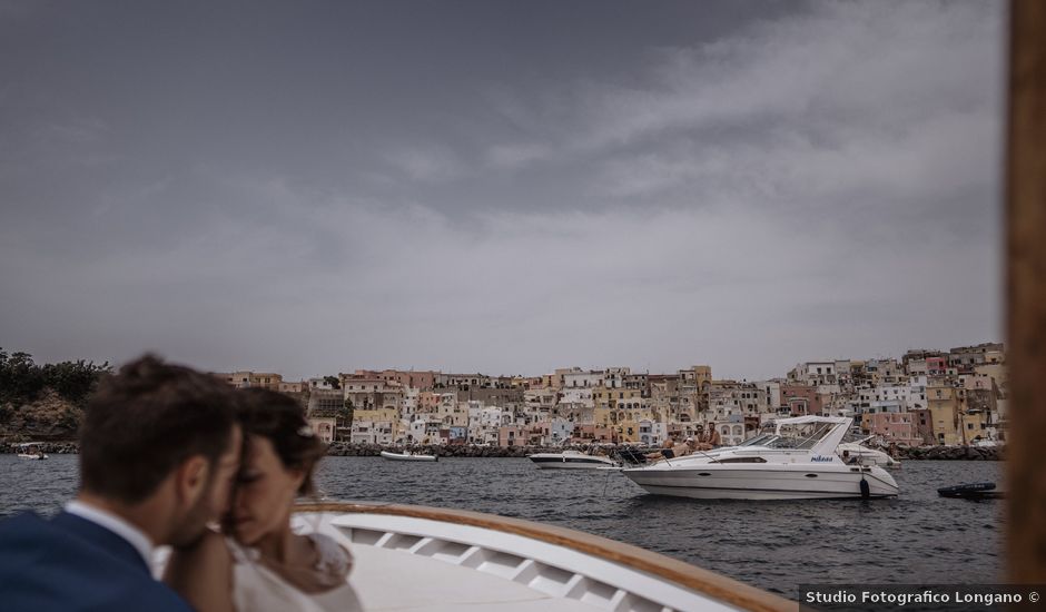 Il matrimonio di Pietro e Barbara a Procida, Napoli