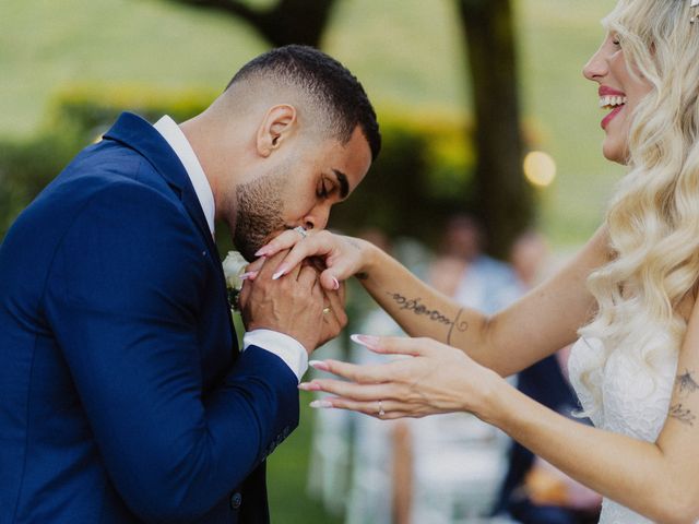 Il matrimonio di Matheus e Carolina a Barni, Como 63