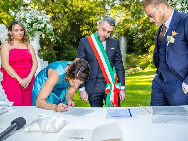 Il matrimonio di Marco e Valentina a Stezzano, Bergamo 99