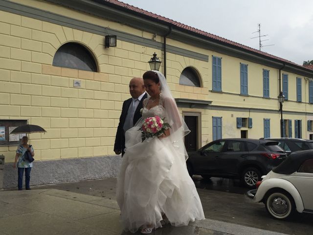Il matrimonio di Massimo  e Paola a Turate, Como 25