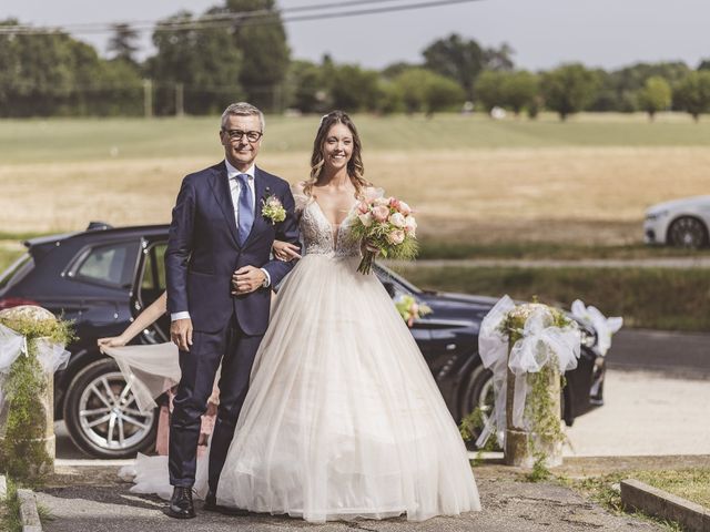 Il matrimonio di Luca e Isabella a Montechiarugolo, Parma 13