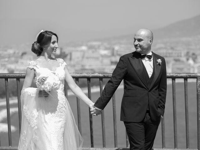 Il matrimonio di Emiliano e Selenia a Napoli, Napoli 27