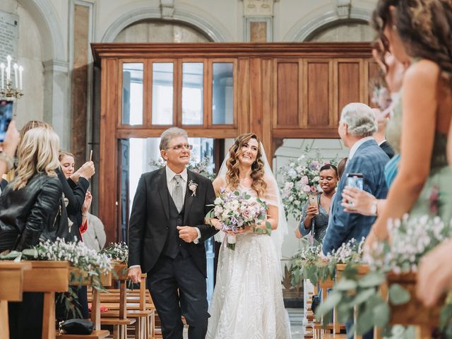 Il matrimonio di Fabiana e Dario a Napoli, Napoli 19