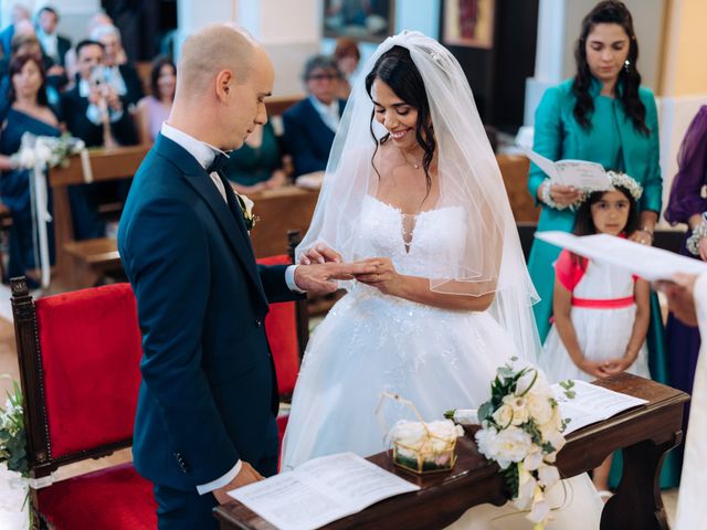 Il matrimonio di Simone e Federica a Cerro Maggiore, Milano 32