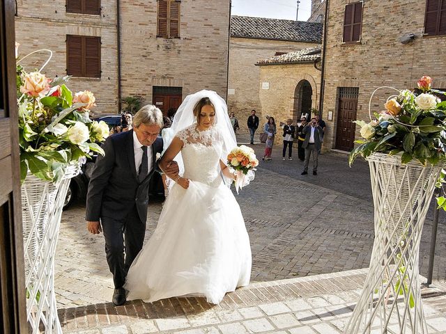 Il matrimonio di Mirko e Giada a Altidona, Fermo 20