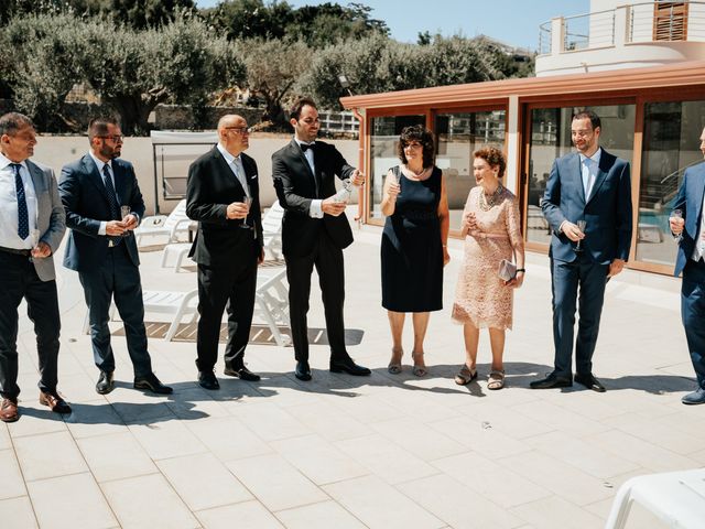 Il matrimonio di Lino e Elisa a Milazzo, Messina 29