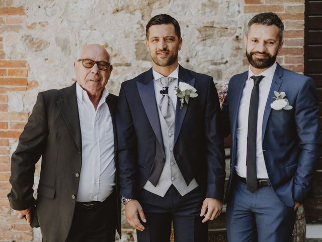 Il matrimonio di Raffaele e Giulia a Castelnuovo Berardenga, Siena 52